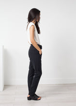 Carica l&#39;immagine nel visualizzatore di Gallery, Troupy Pant in Silky Cotton