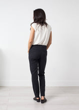 Carica l&#39;immagine nel visualizzatore di Gallery, Troupy Pant in Silky Cotton