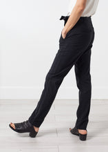 Carica l&#39;immagine nel visualizzatore di Gallery, Troupy Pant in Silky Cotton