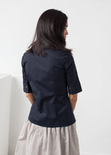 Carica l&#39;immagine nel visualizzatore di Gallery, Lena Shirt