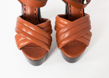 Carica l&#39;immagine nel visualizzatore di Gallery, Farlill Heel in Brown