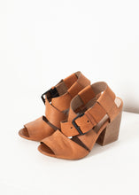 Carica l&#39;immagine nel visualizzatore di Gallery, Buckle Strap Heel in Brown