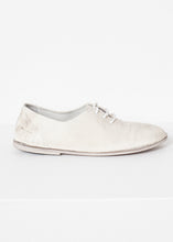 Carica l&#39;immagine nel visualizzatore di Gallery, Diamond Slip-On in White