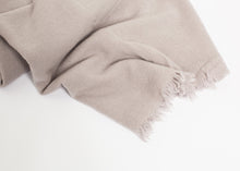 Carica l&#39;immagine nel visualizzatore di Gallery, Simple Scarf in Latte