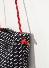 Carica l'immagine nel visualizzatore di Gallery, Wool Shoulder Pouch in Black/White