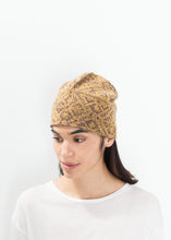 Carica l&#39;immagine nel visualizzatore di Gallery, Reversible Beanie in Amber
