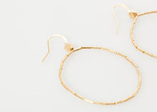 Carica l&#39;immagine nel visualizzatore di Gallery, Roberta Hoop Earrings