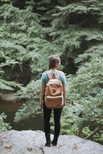 Carica l&#39;immagine nel visualizzatore di Gallery, Hudderton Backpack